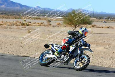 media/Jan-09-2022-SoCal Trackdays (Sun) [[2b1fec8404]]/Turn 8 (1045am)/